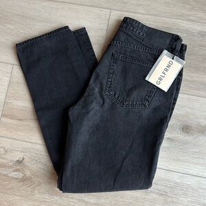 GRLFRND low rise cropped jeans size 28